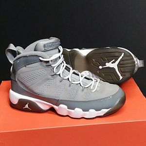 Boy's Jordan 9, Cool Grey size 4y
